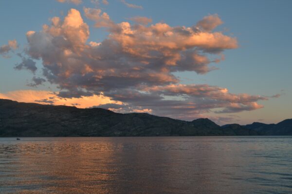 okanagan lake sunset